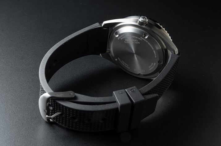 u^ɂ́uCITIZENvSƂƂɁAuMAGNETIC RESISTANT 16000A/mvȂǂ̕󂳂Ă܂