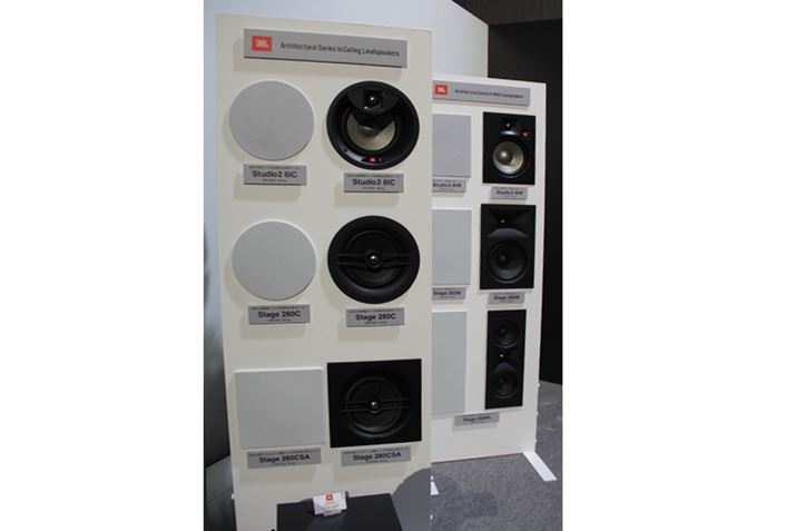 JBL̐ViƂāAuStagevV[ỸCEH[ACV[OXs[J[\ꂽBz[I[fBIV[YuStagevƓfނ̃jbg𓋍ڂ邽߁AV[Ỹ[U[TEhVXegލۂɂ҂