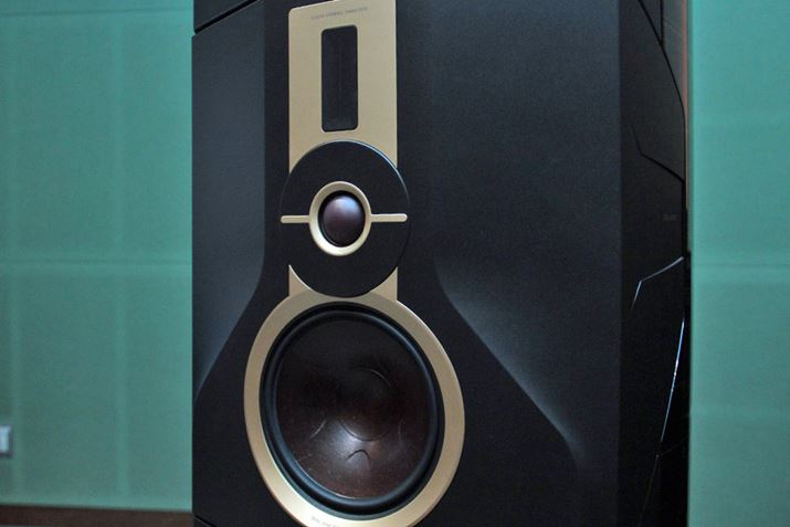 cC[^[̓h[^ƃ{^unCubhEcC[^[vBшƂĂ̓h[̏Ƀ{gh`ŁAh[cC[^[̏̎g̓JbgĂȂBш̕⊮Ƃ́Aшɂw̕⊮̂߂ɍLw{cC[^[g悹āh