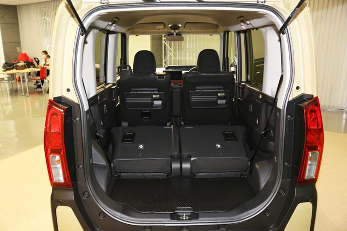 ǌ́u^gvV[ÝAAV[g|ƒiłĂ܂