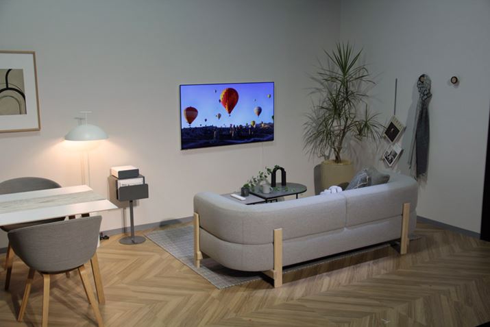 \̃CXe[W͌E쎁̃X^COBɂđ傫Ȗʐς߂ǖʂ܂g|ŁAerȊOɂANZguƂ|CgƂBer䂪Ȃ߁A\t@e[uȂǂɃ{[̂̂Iׂ郁bg܂邻