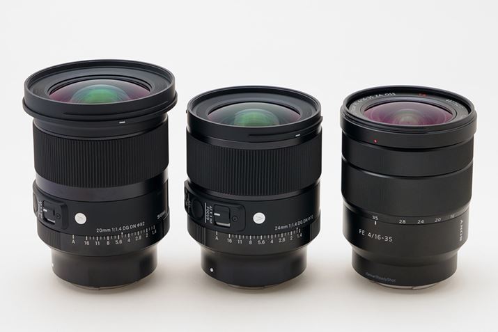 莝̃\j[uVario-Tessar T* FE 16-35mm F4 ZA OSSvׂĂ݂܂BF4ʂ̒LpY[ƂĕςȂTCYł邱Ƃ킩Ǝv܂