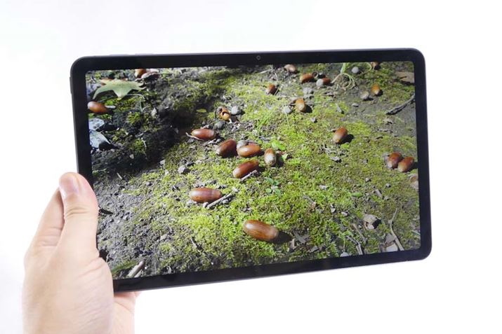 fBXvC̉𑜓x2000×1200Bfx͎dlɕ\LĂȂAvZ͖226ppiOɂȂƗ\z