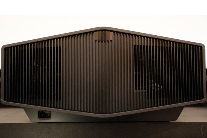 uVPL-XW7000v̔wʂɂ͔rCAzC͑OʁBMꂽCʉf։eĂ܂Ƃh݌vBuVPL-XW5000vOʋzCEwʔrC