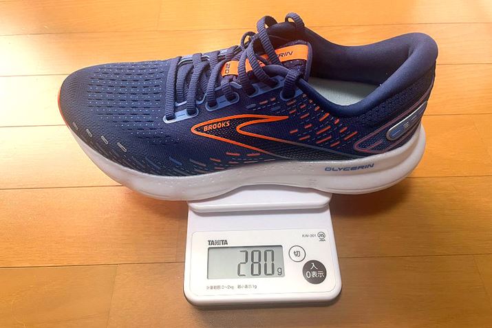 M҂̃}CTCYiUS8A26.0cmjvĂ݂ƁA280gB̃NbVjOɒ͂jOV[YƔrƁAȂyނɓ