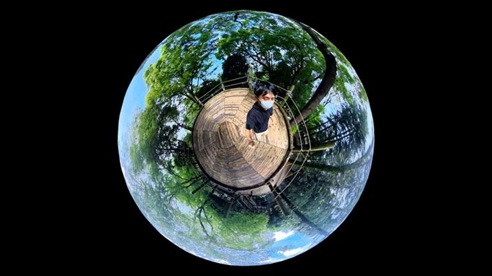 360xJ炵SṼXN[VbgBȃAOƁA5.7Kł\h܂