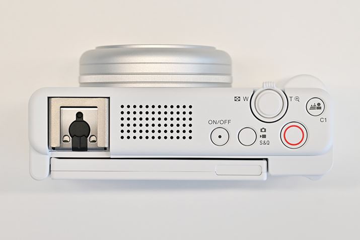 ʃfƓ3JvZ}CN𓋍ڂBu}`C^[tF[XV[vɂ͔Ή