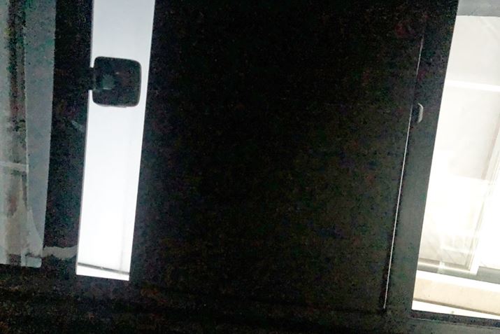 AEChEJAɂ҂荇TCYɃvX`bN_{[JbgBunCG[XṽAEChE͊Jقڎlp̂ŁArIȒPɍꂽ