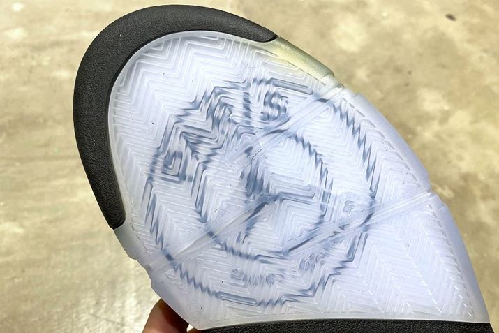 AEg\[̃NAo[ɂ́A_ul[̃ACRI