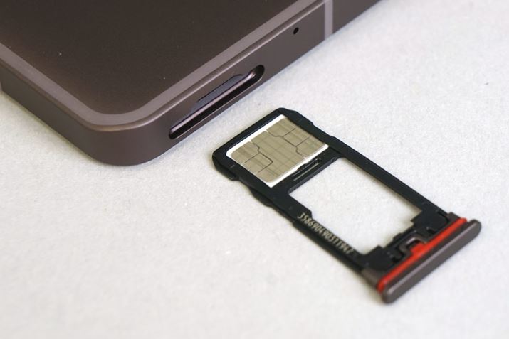 nanoSIM̂قeSIMɂΉĂ