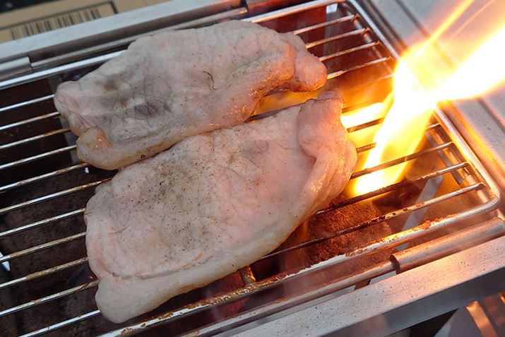 ͓؂̃[X{Ȃǂ200g炢Ă܂A̎肵ĂAɖ肠܂łBeʂ߁ȂʂɏĂƃR炯ɂȂARăRg[Ȃ肻ł