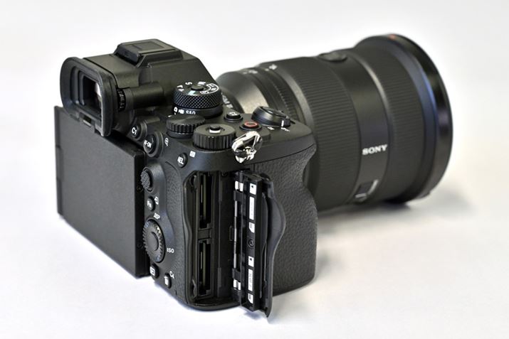 XbgCFexpress Type AJ[h/SDJ[hiUHS-IIΉjɑΉfAXbg̗p