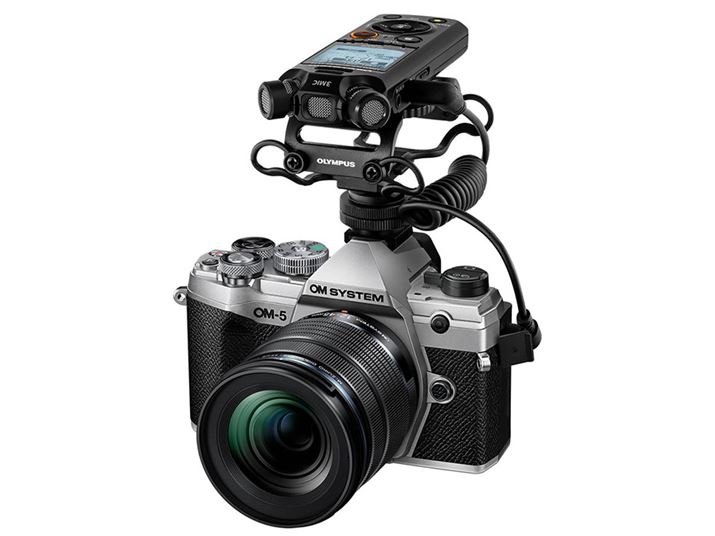 Ђ̃nC]ΉjAPCMR[_[uLS-P5vJɐڑ邱ƂŁA荂ȋL^\