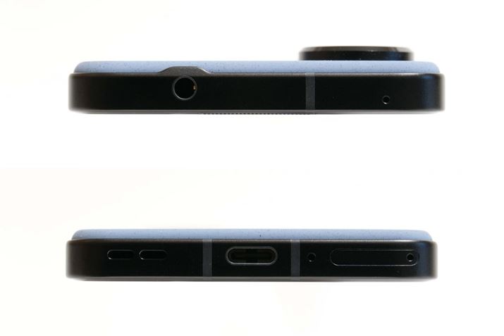 {̏ʂɂ3.5mmCzWbNA{̉ʂɂUSB Type-CiUSB 2.0jAnanoSIMXbgp