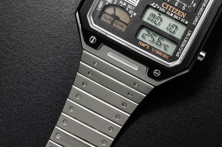 euX̗[Ɏ{ꂽ茊́Aʑ̃x[𗯂߂lW痬ô悤ȘA\AuT[ZT[v̂܂ɏGȃYYĂ܂BȂAuRef.JG2126-69Eviʐ^j̃ubN×Vo[͌cfɂȂzFBAƓdȂǂ̍HƐiɑ̗pĂRrl[VJ[ł