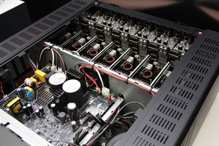 uAMP10v̓B͂gbv/TChpl͕ʌĂŁAs