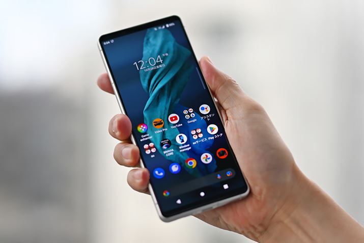 uXperia 5 IVvoB20~߂܂ōʃfuXperia 1 IVvƔׂ΁A܂BڂĂl͏ȂȂ͂