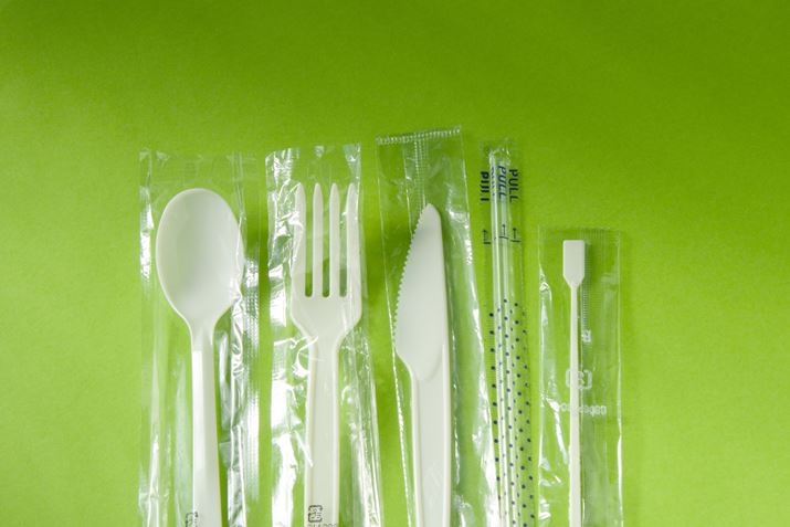 vX`bÑJg[ނ̎掫ނȂǁACyɂłGRuO[CtE|Cgv̑ΏۂłBgޓe͎QeƁEĉRɐ݌v邱ƂłA3NԂ̌p`ÂĂ܂i摜̓C[Wj