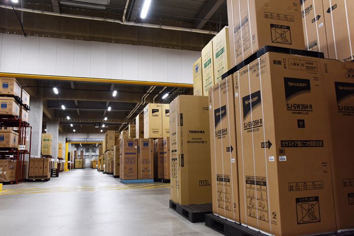 GNXvCX̕Z^[ŏoׂ҂①ɁBЂł͏ȃGl\̍iϋɓIɈĂ܂