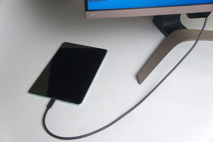 USB Type-C|[g͏o60WUSB PDɑΉBX}z^ubg̋}[dAKiɑΉm[gPCɂdło͂