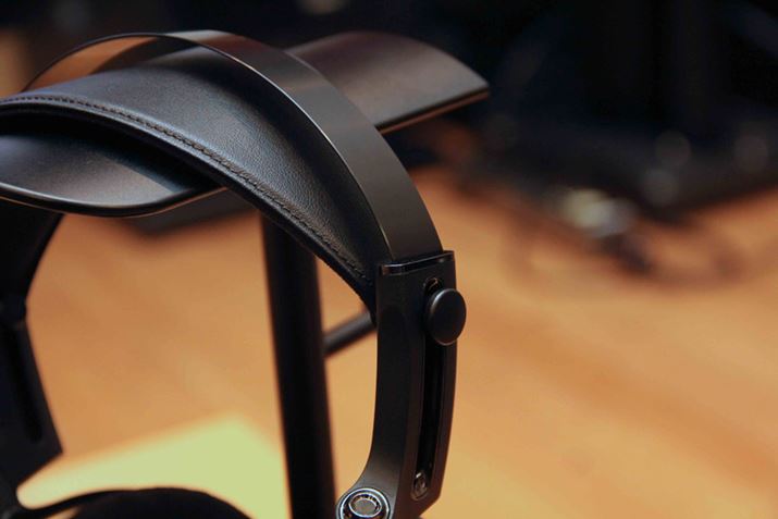 XC_[ɂA𖳒iK\ȃwbhohBuHP-1v𓥏PAohƃXC_[̓d\BƂĂȂ߂炩ŁAurhNIeBvڎwAʂ̈[ꂽ