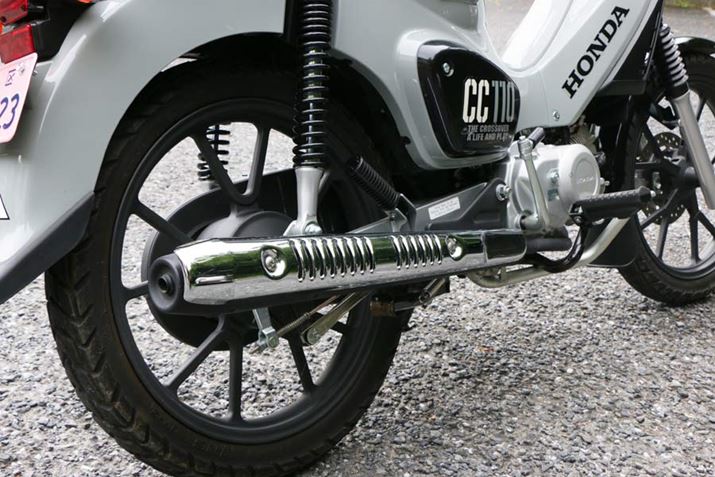 _E^Cṽ}t[́AK[h̃fUCقȂ̂̍\́uX[p[Ju110vƓ