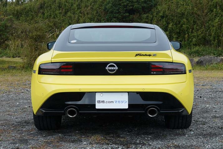 ꂽtF_[̒oɂAoIɂ\`郊r[Be[Y܂͋̕C`ӎ