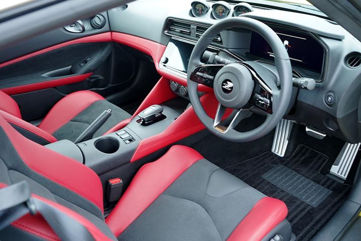 XCb`ނhA̓ȂǁAוɋ^̃L[I[o[镔̂́AS̓IȐx͑啝ɌB3A[^[`ɒȔzuƂȂ܂