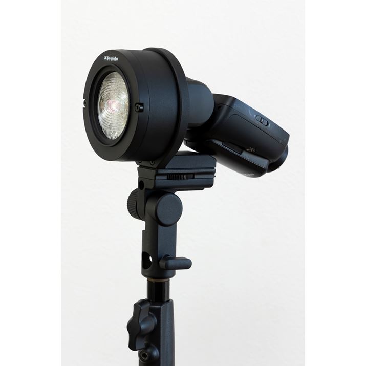 uClic OCF A_v^[ IIv̓}Olbĝ߁A}OlbǵuProfoto A10v̂܂ܑł