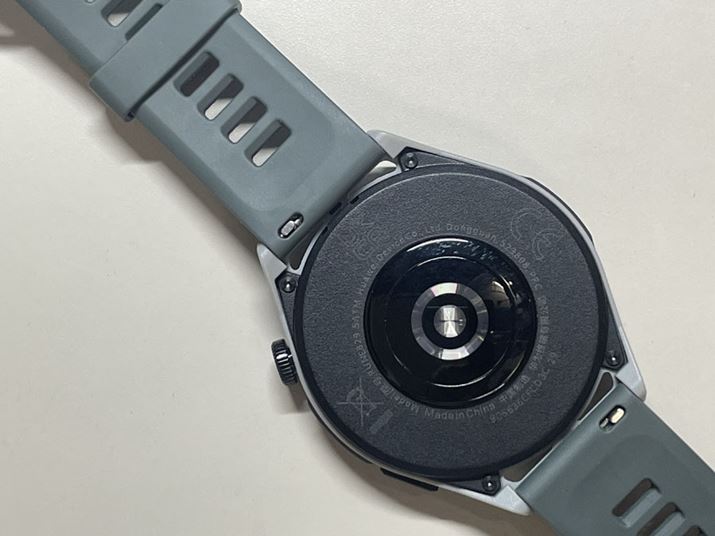 wʂɂ́ALEDCg2pāA^␇łmȐSf[^WłSZT[𓋍ځBSZT[͐オ肪ȂtbgȌ`̂߁AĂĂ܂Ɋ܂