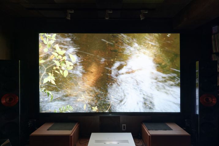 ̓LN`́uϊO^vXN[uSPA-UT120vƒZœ_vWFN^[̑gݍ킹B̌莋ґiJjɔ˂Ă܂