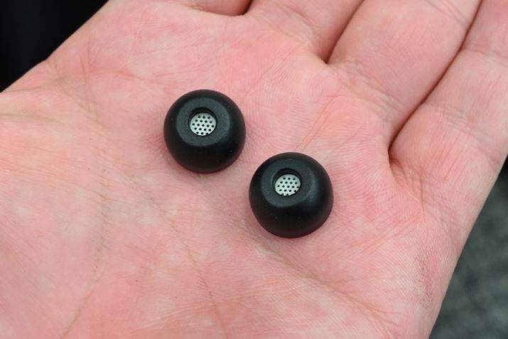 AZLAuSednaEarfit foamaxv