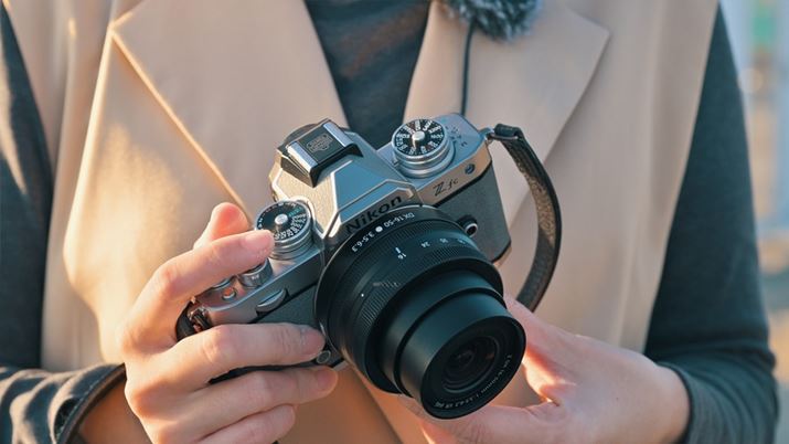 R̓YuNIKKOR Z DX 16-50mm f/3.5-6.3 VRvɌĎBe