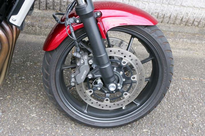 tgu[L̓_ufBXNBzC[͊xfUCύXĂ邪AŐV^10{X|[NƂȂĂ