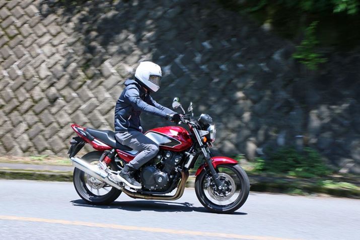 ]ł4C炵Ȃ߂炩ȃgNň₷A^̓ou؂ւ6,500]ȏB\IȔrCSn悭Ả]łĝ΂炵