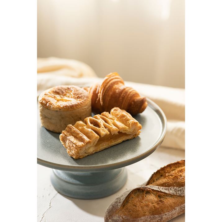 EOS R6AEF85mm F1.4 L IS USMAF4A1/80bAISO100Beʐ^i3648×5472A2.1MBj