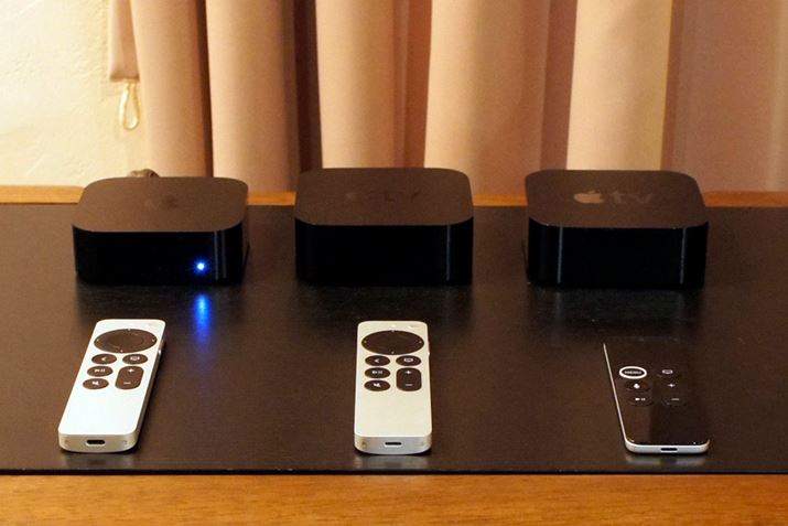 Ƒ3́uApple TV 4KvBA3A2A1ヂfƂꂼ̕tRB1ヂfł̓R傫ĂāA3ヂf͖{̂^Ă邱ƂȈႢ