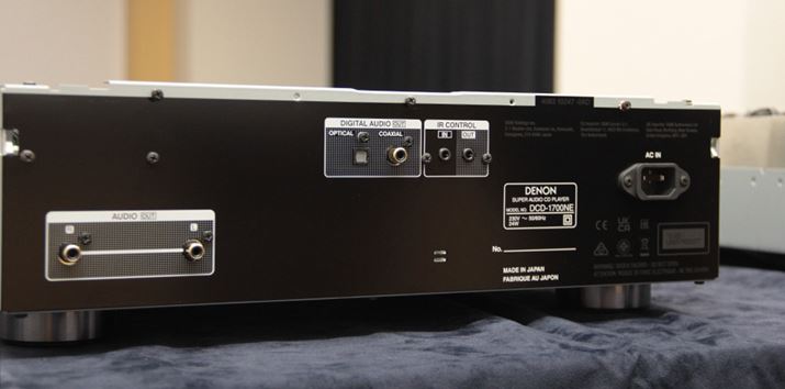 uDCD-1700NEv̓fBXNĐɓVvSACD/CDv[[BAiOóiRCAĵقɂ̓fW^́iAj