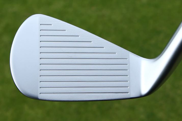 tF[X̃gDƏ㕔ɍa𒤂A̓ɂăgDɂقǌuXs[hO[vƌĂ΂eNmW[̗pBɂAtF[X݂̂ő剻A\コĂ܂