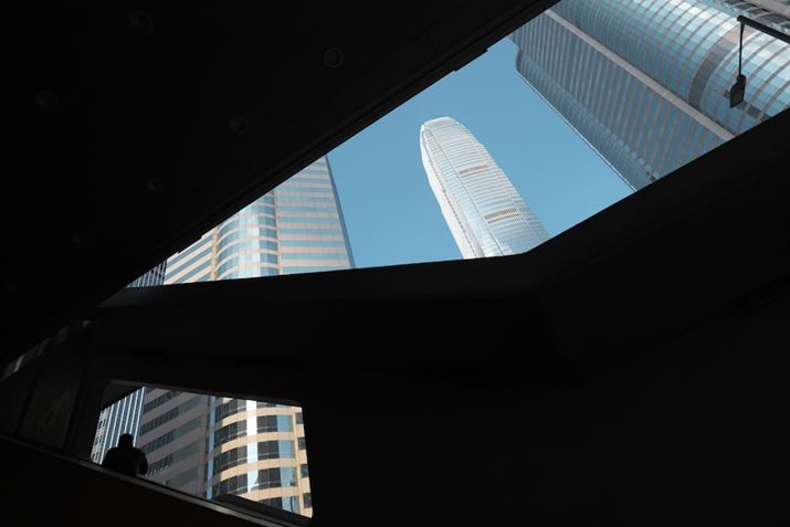 LUMIX S5IIALUMIX S 20-60mm F3.5-5.6A20mmAF3.5A1/1300bAISO100AWBFVAtHgX^CFL.NVbNlIBeʐ^i6000×4000A6.1MBj