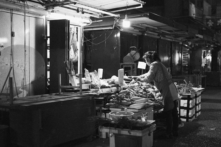 LUMIX S5IIALUMIX S 50mm F1.8AF1.8A1/60bAISO800AWBFVAtHgX^CFL.mN[Di jBeʐ^i6000×4000A13.4MBj