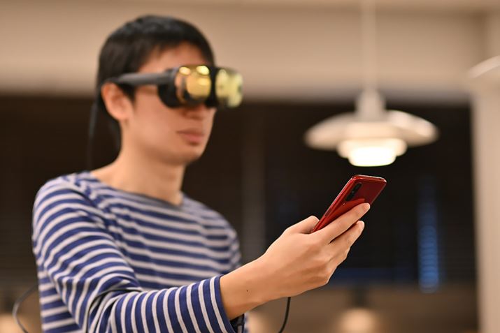 AndroidX}[gtH̖HTCA4NԂɓ{sɔ\uHTC Desire 22 ProvB{ɂHTC̃C[WۂÂuTTbhvgČ؂s