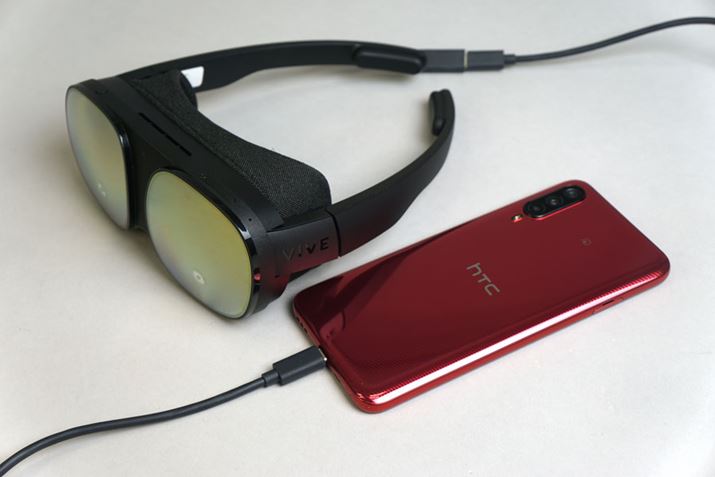 uHTC Desire 22 Prov̓o[X`[W@\ĂAobe[قƂǔĂȂuVIVE Flowv̋쓮pdƂĂpł