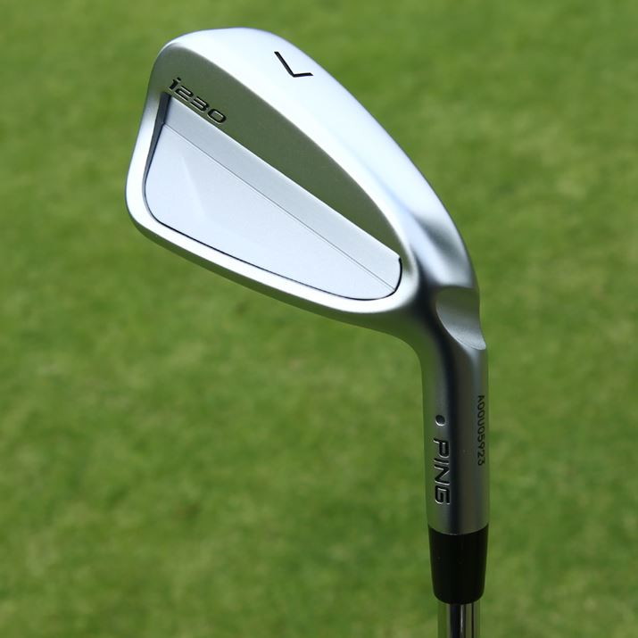 LreB\̗pAobNtF[XSʂɃGXg}[CT[gݍ񂾃obW𑕒BقƂǔpVvȊOł