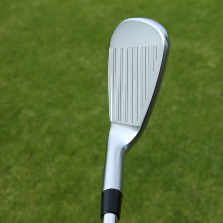 ui230 ACAv#9<br>߂̔Ԏ͂O[XtAtgȂقǃO[X炵Ă܂i#3ʐ^ׂƂ悭킩Ǝv܂jB܂ƃCpNg̃^C~Oł邾悤ƂӐ}݌vłB܂AԎقǃu[h悤ɐ݌vĂAS܂oĂ܂