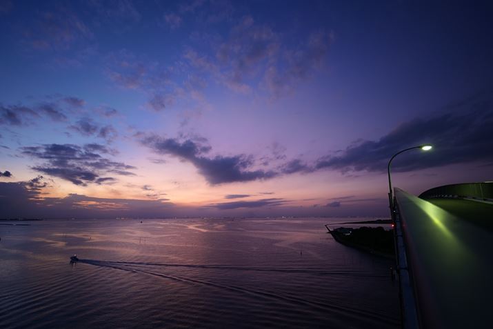 ̐sNAX̗΂̃Of[V\łĂAڂŌzIȎʐ^ɎdオLUMIX S5ALUMIX S 18mm F1.8AF1.8A1/60bAISO500AWBFVAtHgX^CFiBeʐ^i6000×4000A8.0MBj