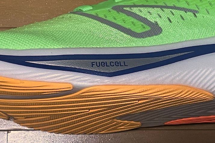 eɂꂽut[GZṽ~bh\[BOƔrČƕ𑝂₷ƂŁAi͂ɌコĂ