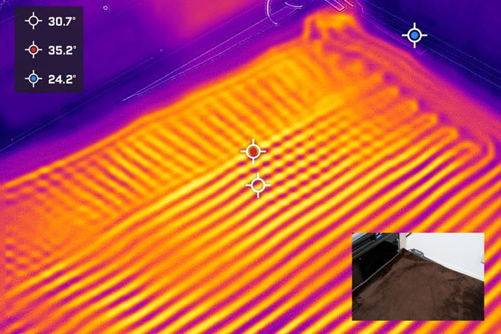 dM̈ʒuNbLƐԂȂĂ܂