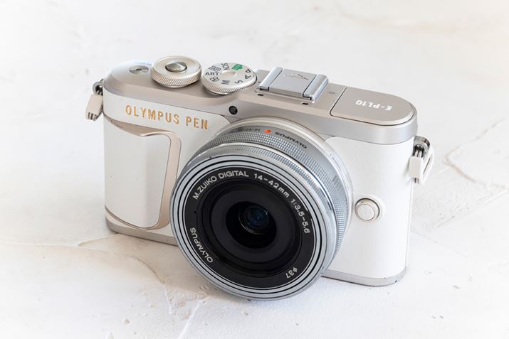 2019ÑGg[fuPEN E-PL10vB킩₷쐫ŁAꂢȎʐ^ȒPɎB郉CuKCh@\ĂB킢炵fUCڂ|CgBLf͖1605fBTCY117.1mmij×68mmij×39mmisjBdʂ͖380gitobe[A[J[h܂ށjBi.comňi61,999~i{fB̂݁AōA2023N118_j