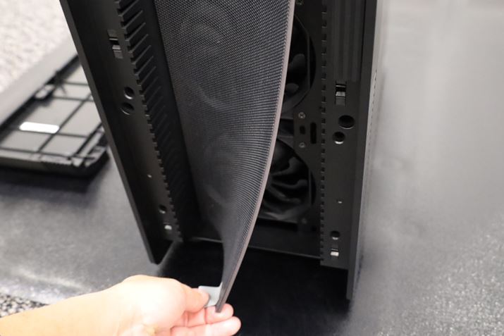 Oʂ̏oƃtB^[B}OlbgŌŒ肳ĂAOĐ􂢂ł